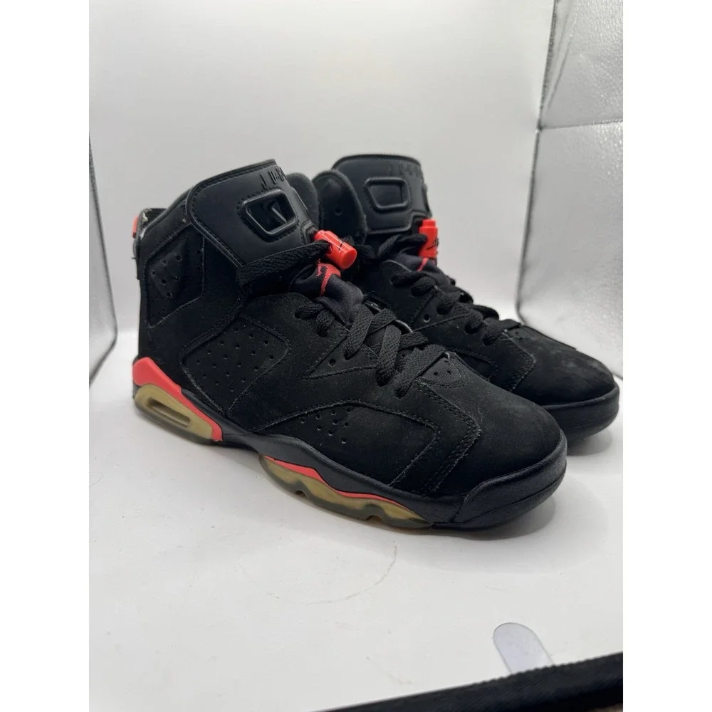 Size 6.5Y/womens 8 - Jordan 6 Retro Infrared Black (2014) (GS) *LIGHTLY WORN*